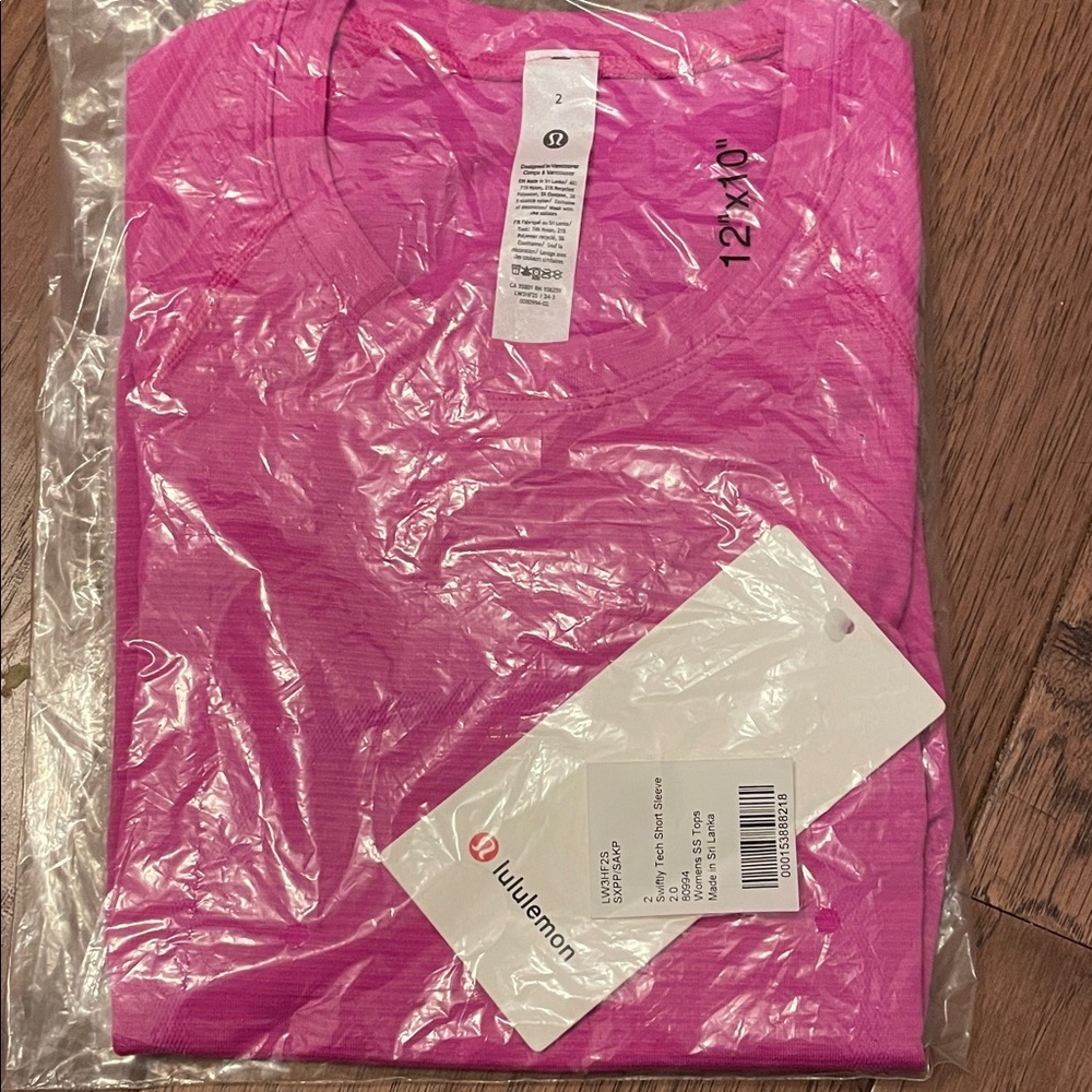 Lululemon Vibrant Pink Tee